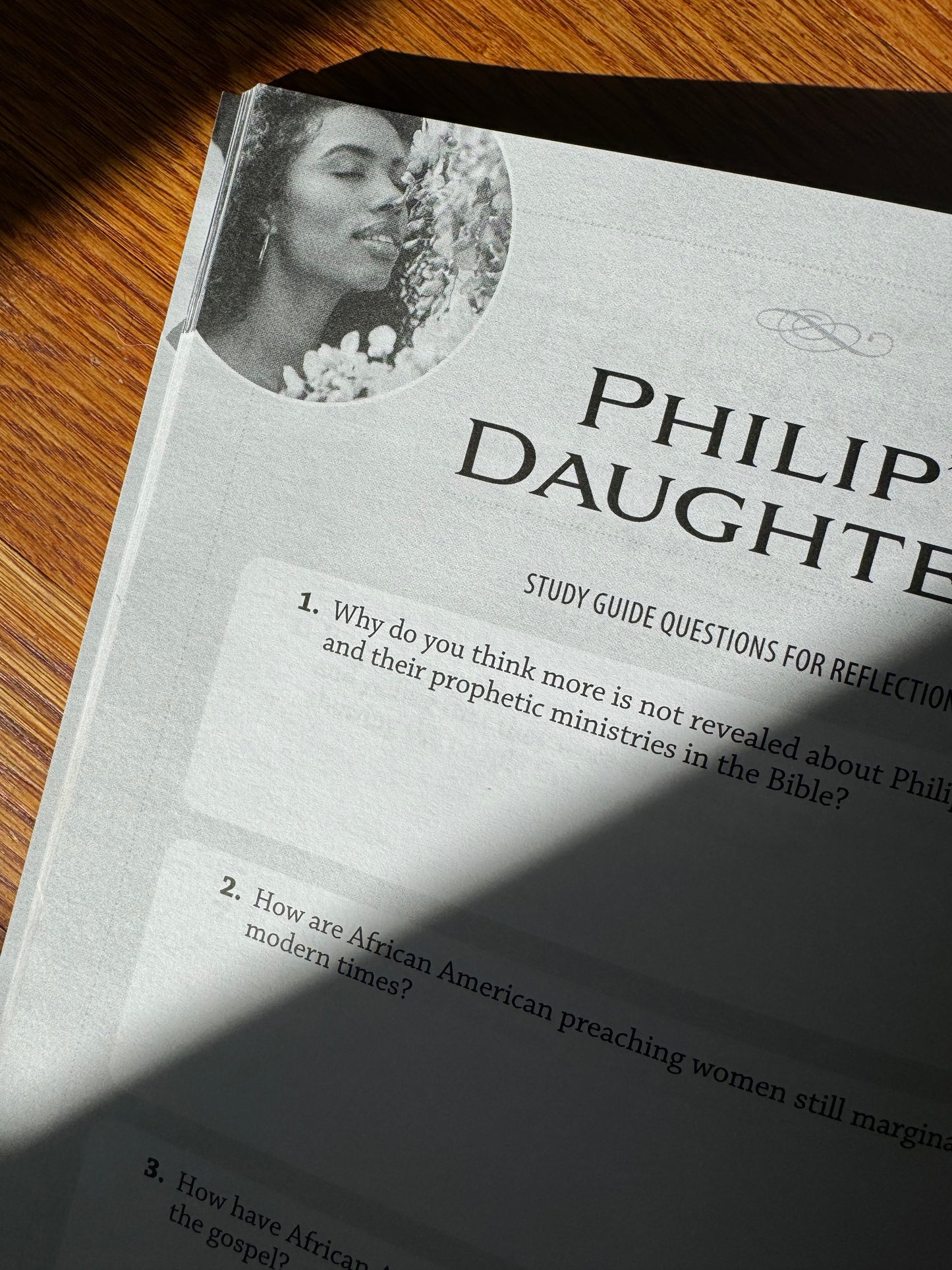 Women of the Bible for Women of Color: A Motivational  Workbook Inspirational  Personal Study Guide - Large Print