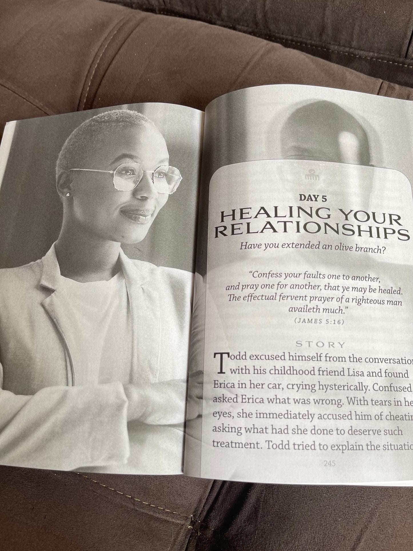 Women of Color Daily Devotional WINTER